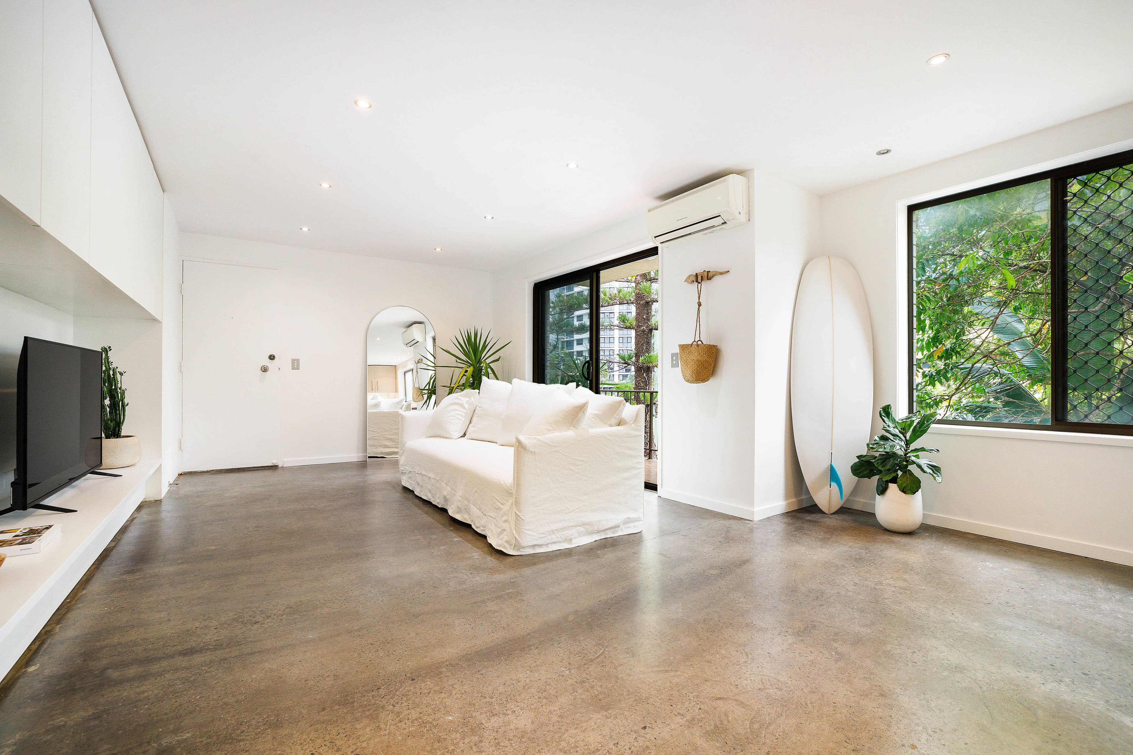16 First Avenue 'Rua', Broadbeach QLD 4218, Broadbeach - Thumbnail 2