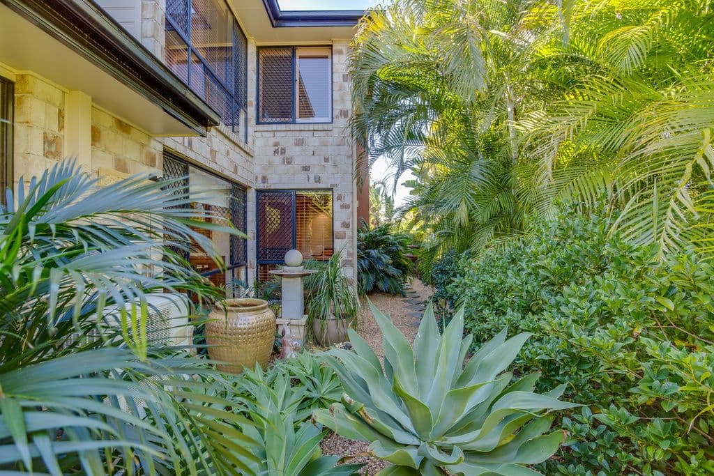 2 Sagitta Place, Robina QLD 4226, Robina - Thumbnail 2