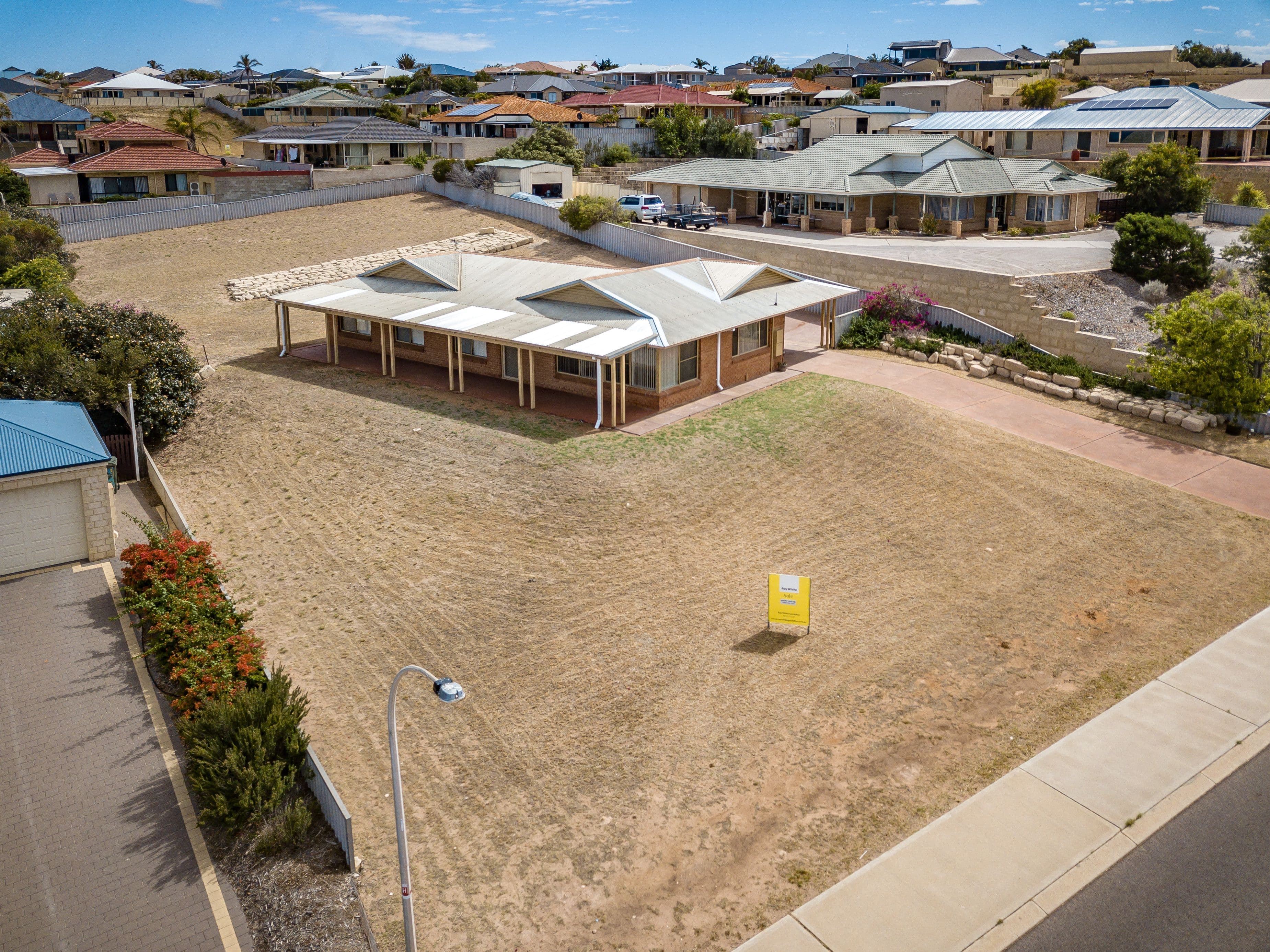 9 Eakins Crescent, Wandina WA 6530, Wandina - Image 1