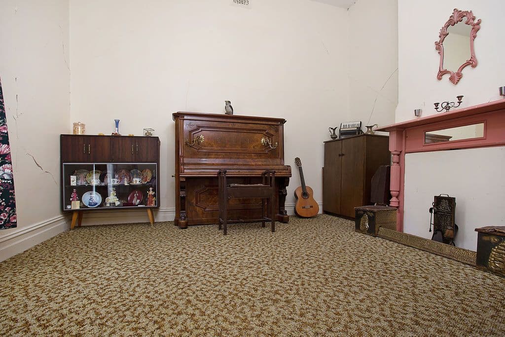 19 Mckinnon Street, Camperdown VIC 3260, Camperdown - Thumbnail 4