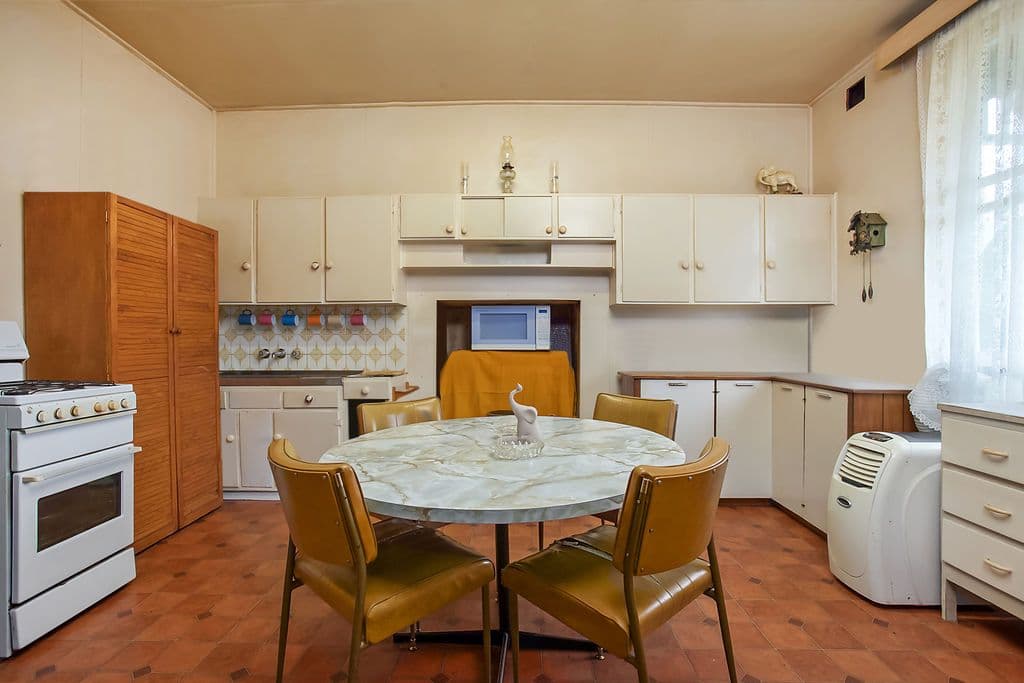 19 Mckinnon Street, Camperdown VIC 3260, Camperdown - Thumbnail 5