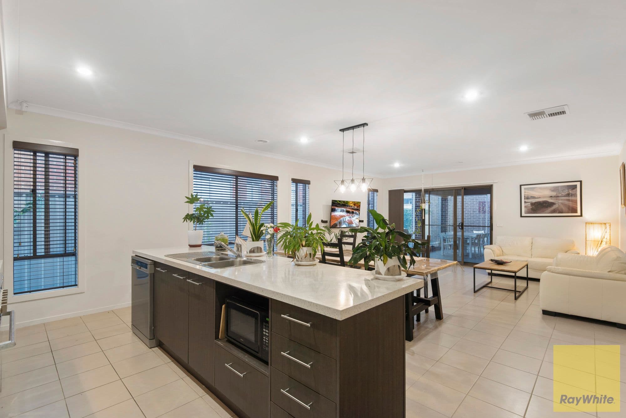11 Savanna Parade, Truganina VIC 3029, Truganina - Thumbnail 7