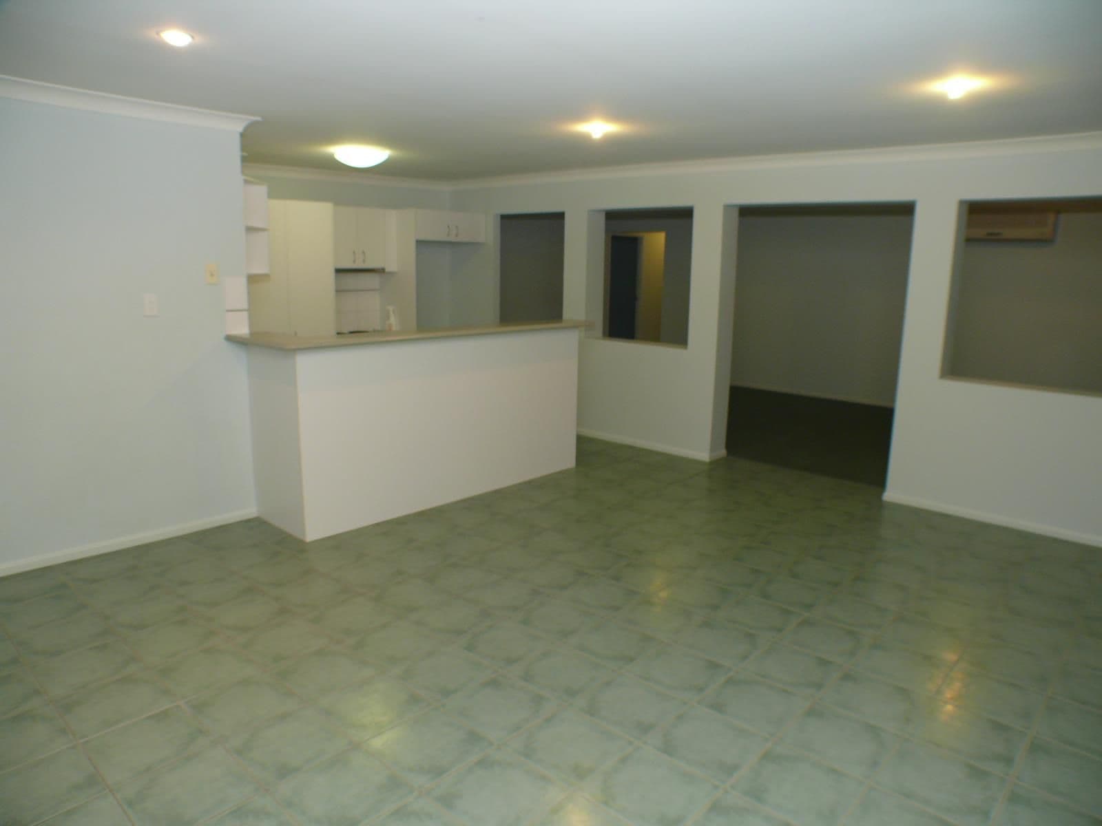 8 Nicola Way, Upper Coomera QLD 4209, Upper Coomera - Thumbnail 3