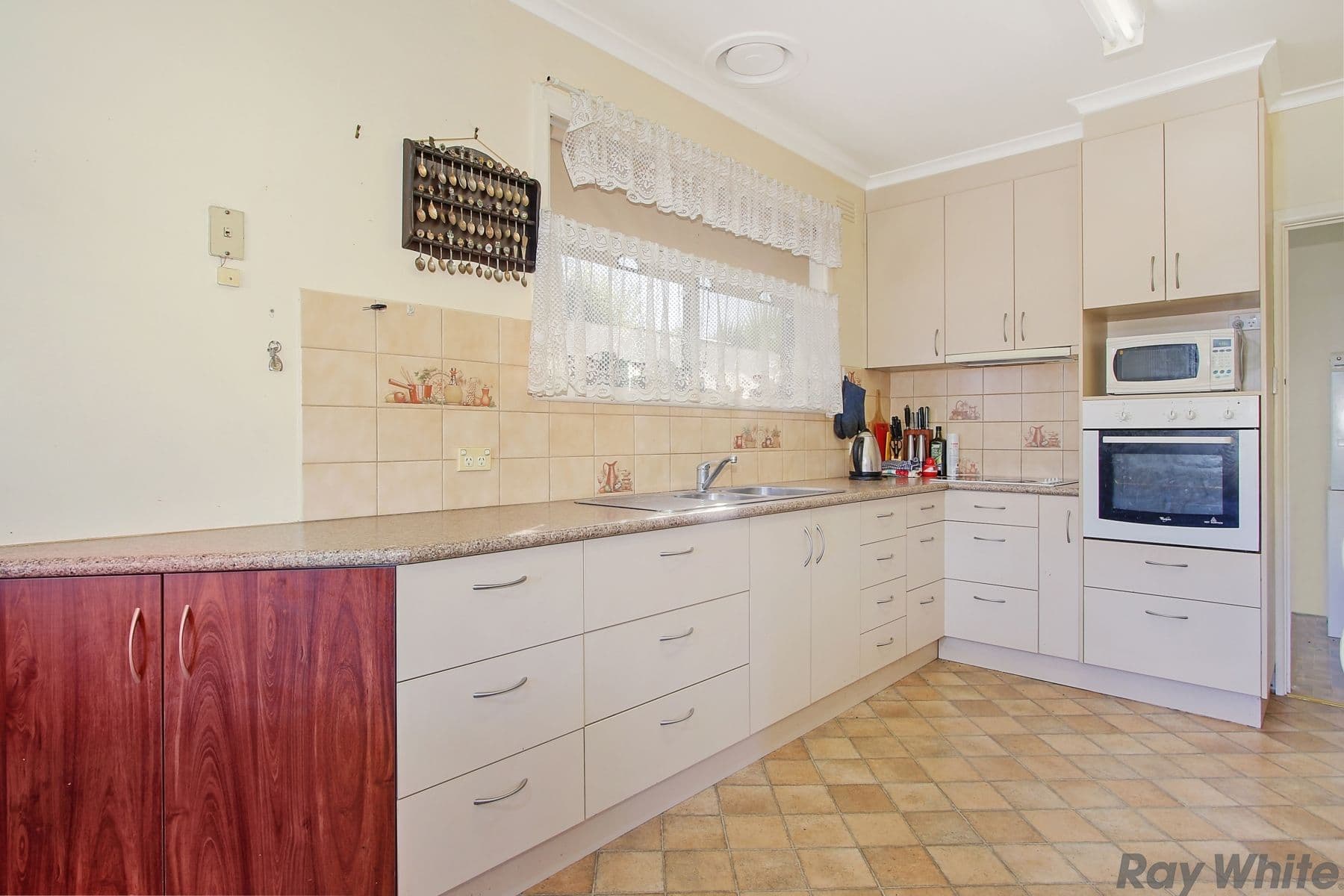 30 Shadforth Street, Benalla VIC 3672, Benalla - Thumbnail 8