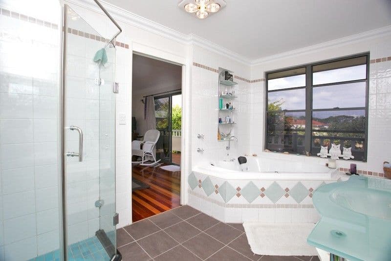 26 Hill Parade, CLONTARF QLD 4019, Clontarf - Thumbnail 7