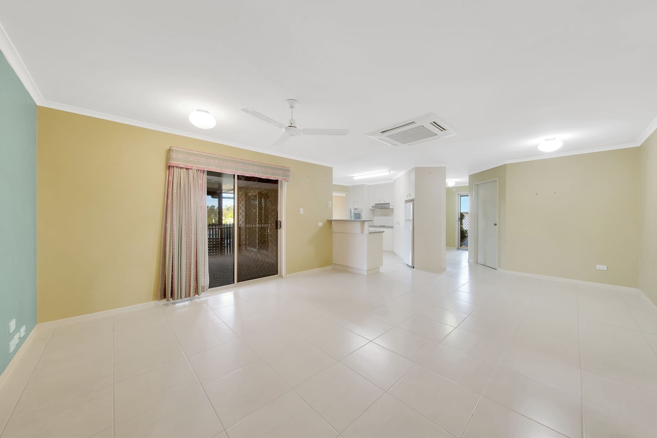 8 Pleasant Avenue, Tannum Sands QLD 4680, Tannum Sands - Thumbnail 5