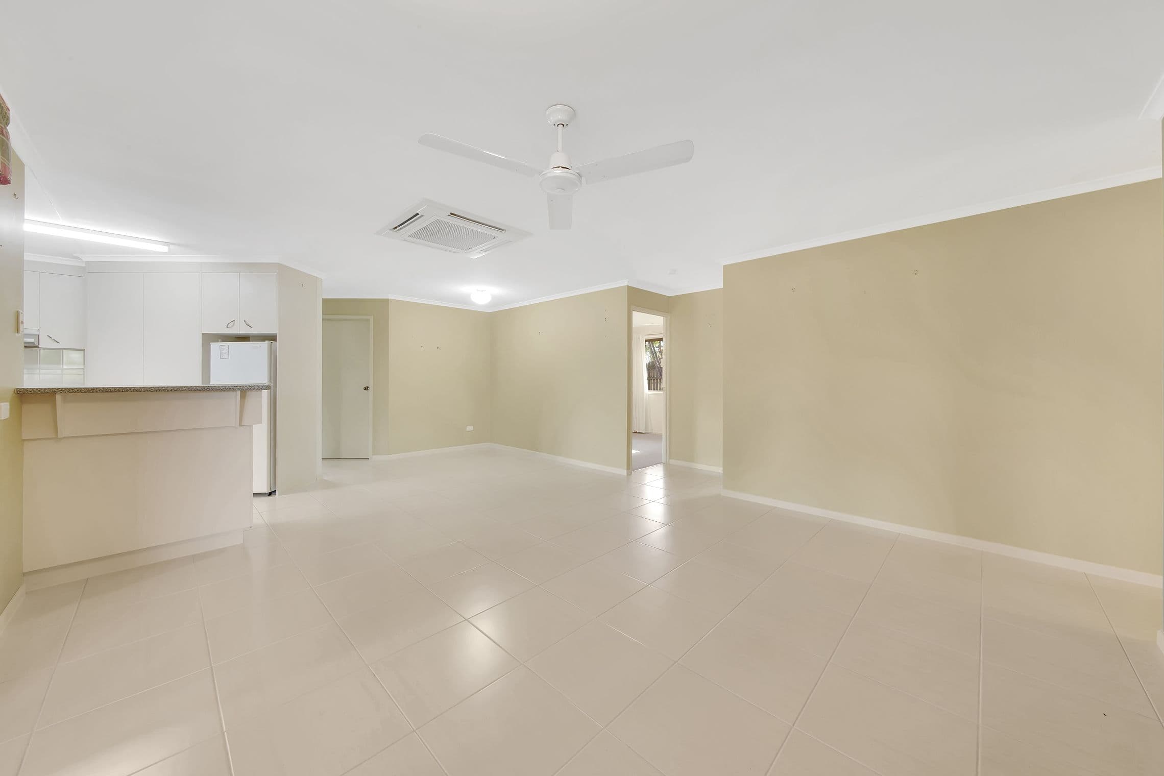 8 Pleasant Avenue, Tannum Sands QLD 4680, Tannum Sands - Thumbnail 6