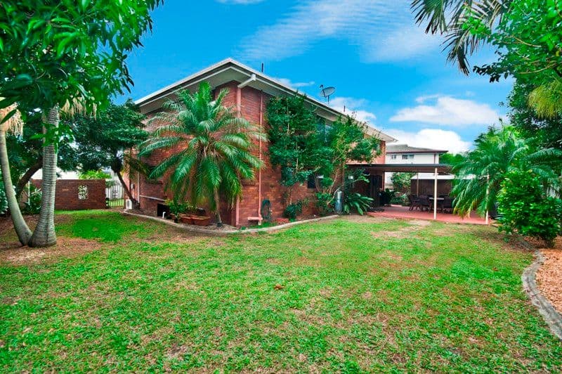 25 Lorikeet Lane, BURLEIGH WATERS QLD 4220, Burleigh Waters - Thumbnail 2