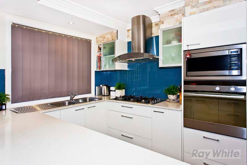 9  Burramy Close, BOSSLEY PARK NSW 2176, Bossley Park - Thumbnail 4