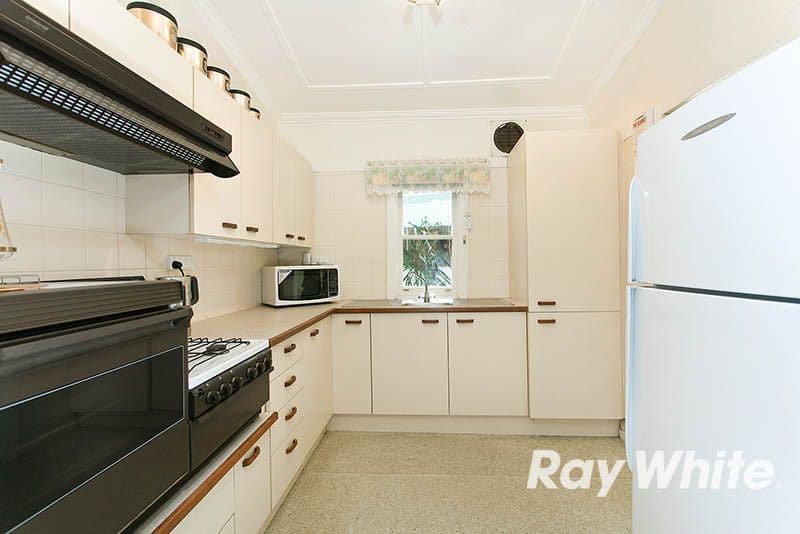 5 Stuart Street, BLAKEHURST NSW 2221, Blakehurst - Thumbnail 6