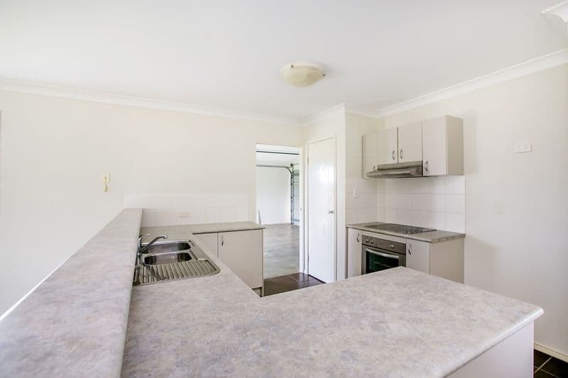 20 Sarah Drive, YAMANTO QLD 4305, Yamanto - Thumbnail 5