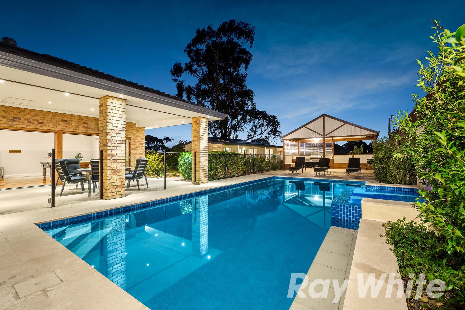 10 Stradbroke Road, Boronia VIC 3155, Boronia - Thumbnail 2