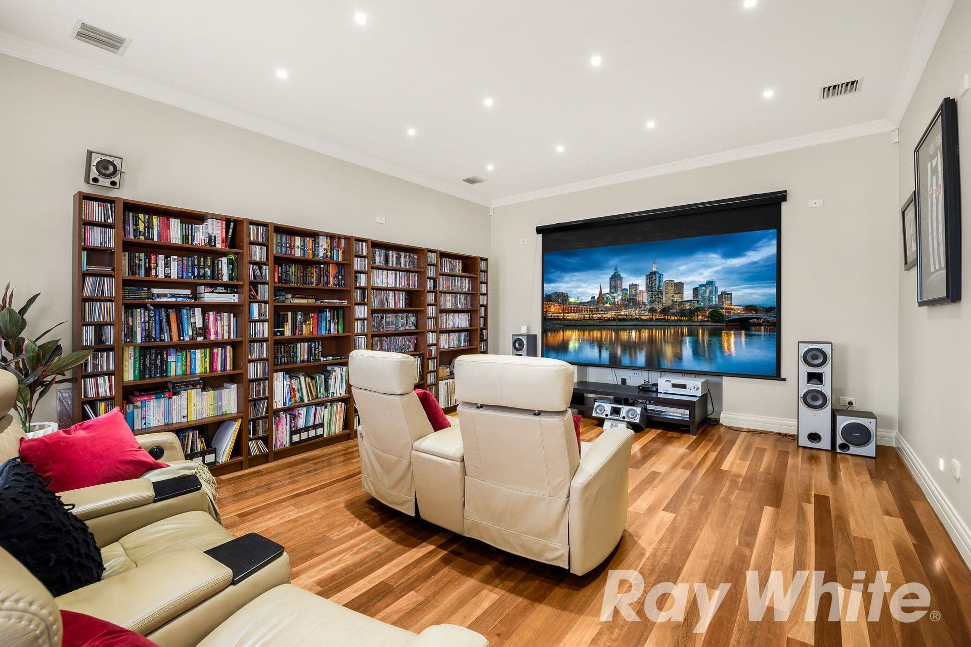 10 Stradbroke Road, Boronia VIC 3155, Boronia - Thumbnail 3