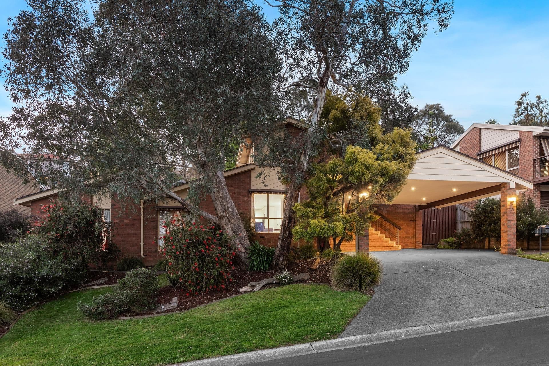 4 Pledger Close, Diamond Creek VIC 3089, Diamond Creek - Thumbnail 2