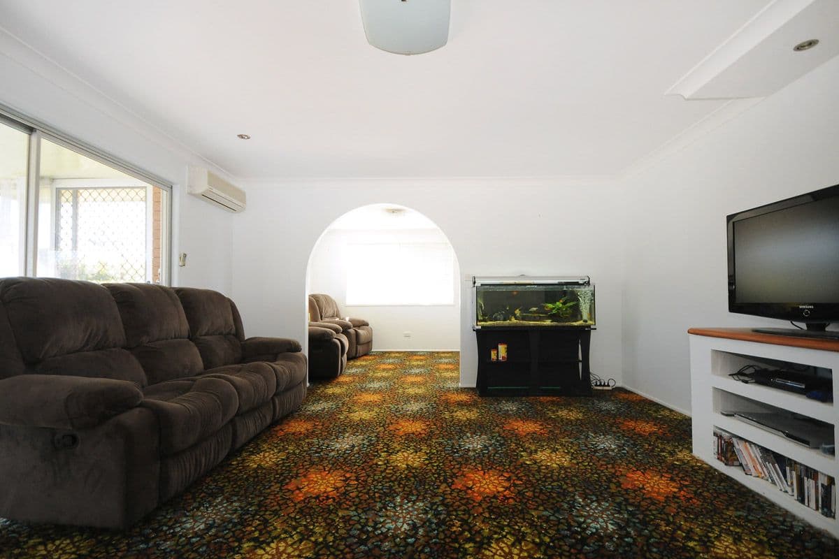13 Gascony Street, HARRISTOWN QLD 4350, Harristown - Thumbnail 3