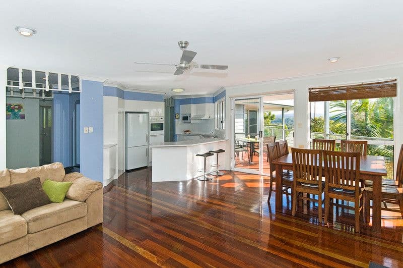 59 Doubleview Drive, ELANORA QLD 4221, Elanora - Thumbnail 3
