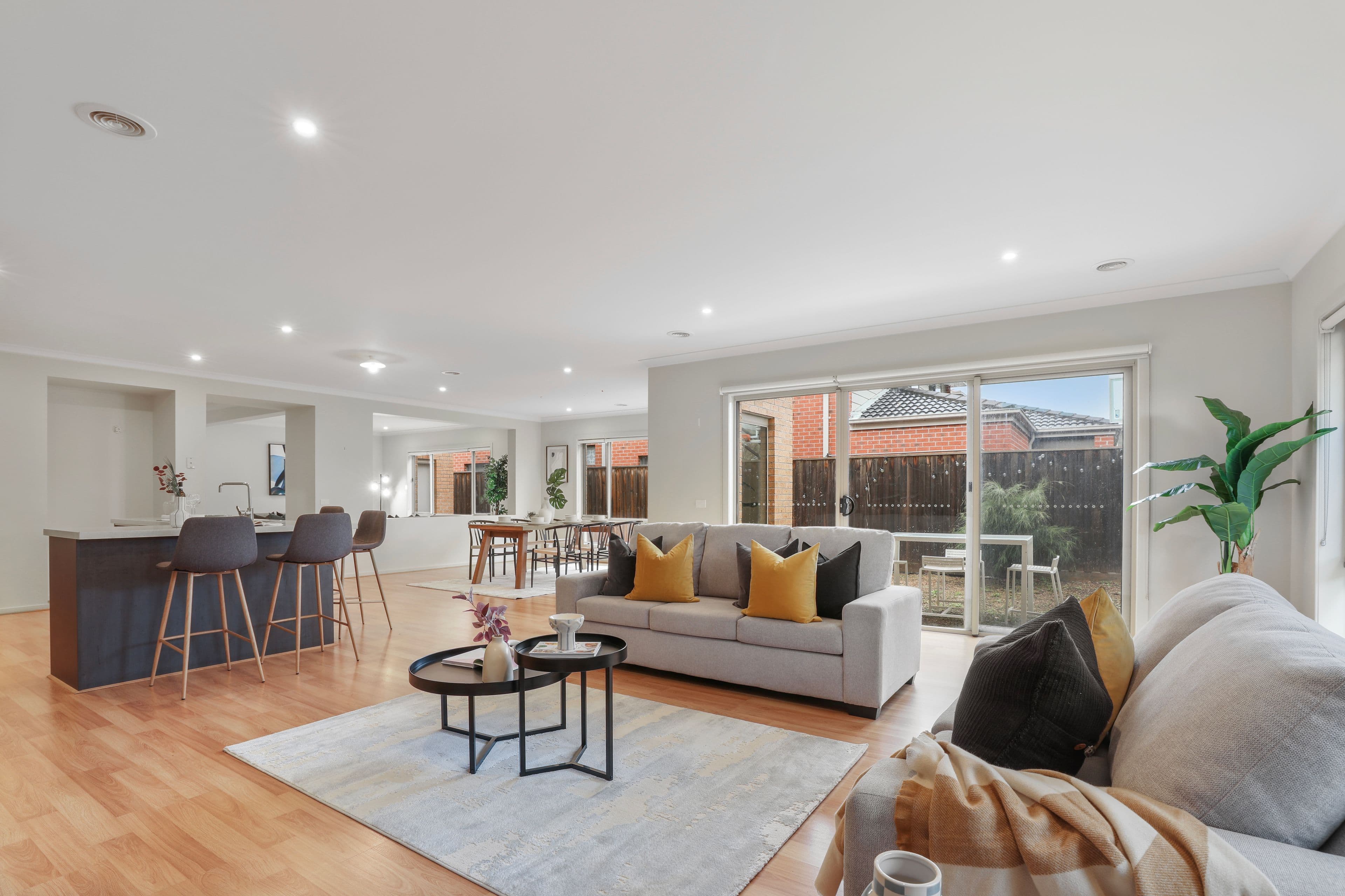 64 Elmswood Boulevard, Keysborough VIC 3173, Keysborough - Thumbnail 2
