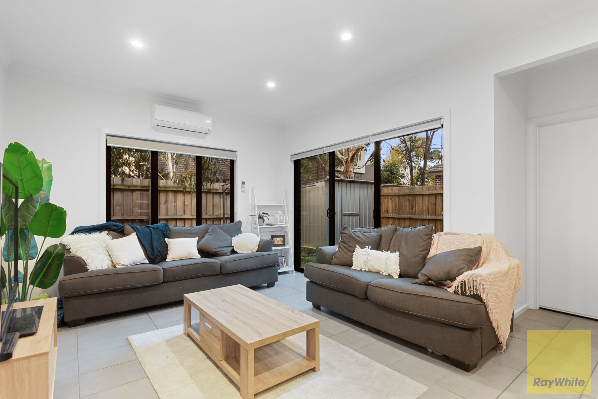 41 Latham Street, Werribee VIC 3030, Werribee - Thumbnail 3