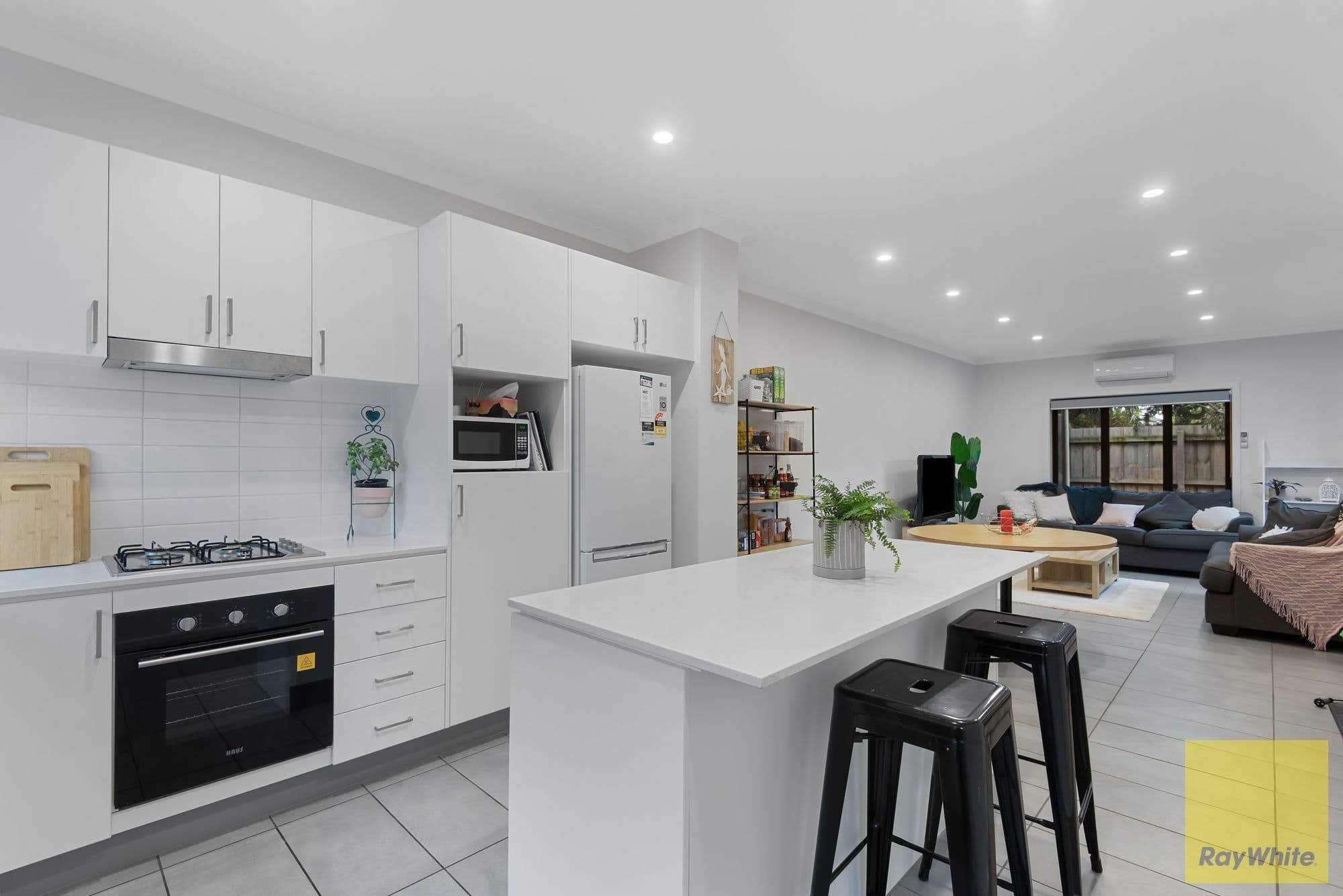 41 Latham Street, Werribee VIC 3030, Werribee - Thumbnail 4