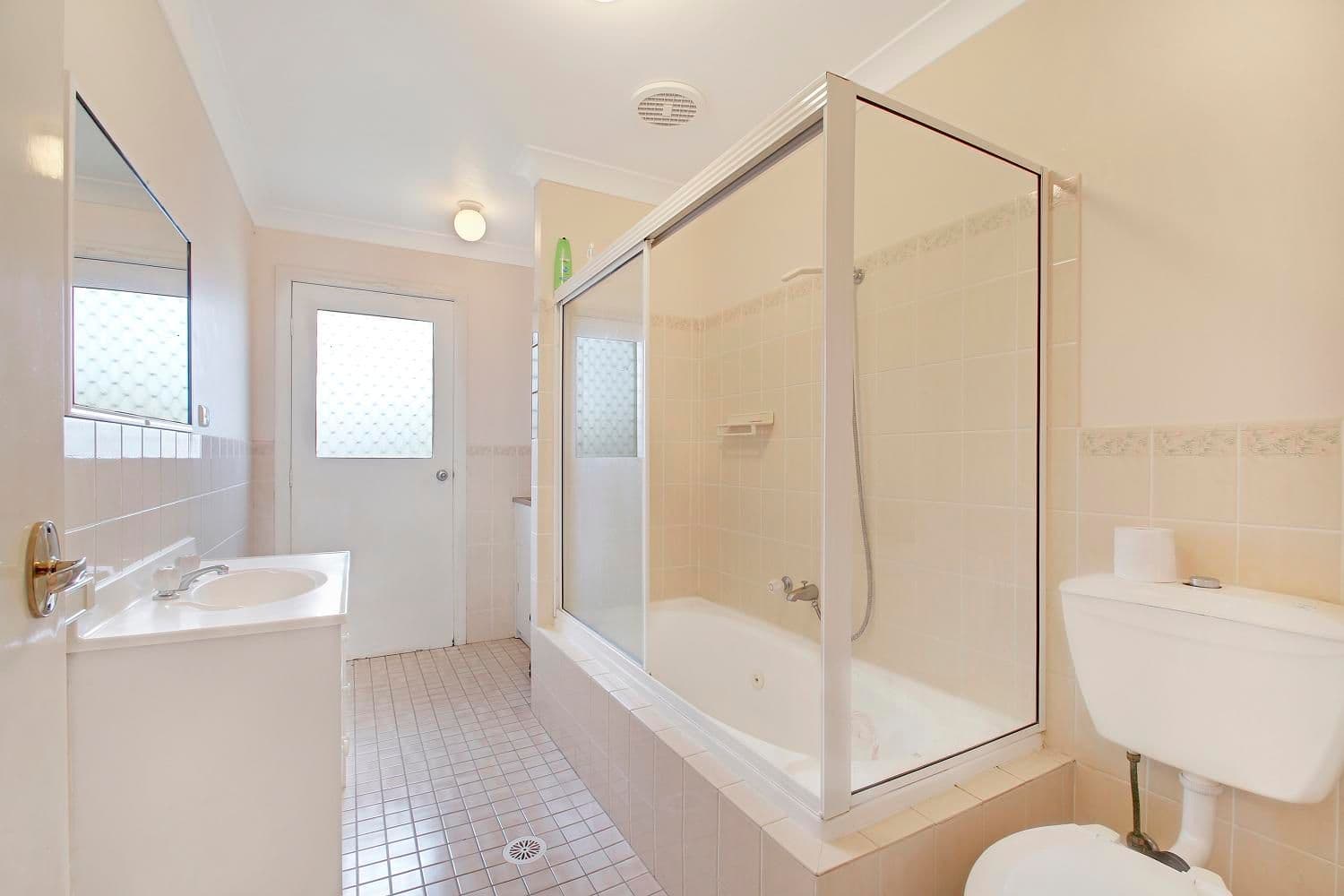 114 Gibson Street, GOULBURN NSW 2580, Goulburn - Thumbnail 3
