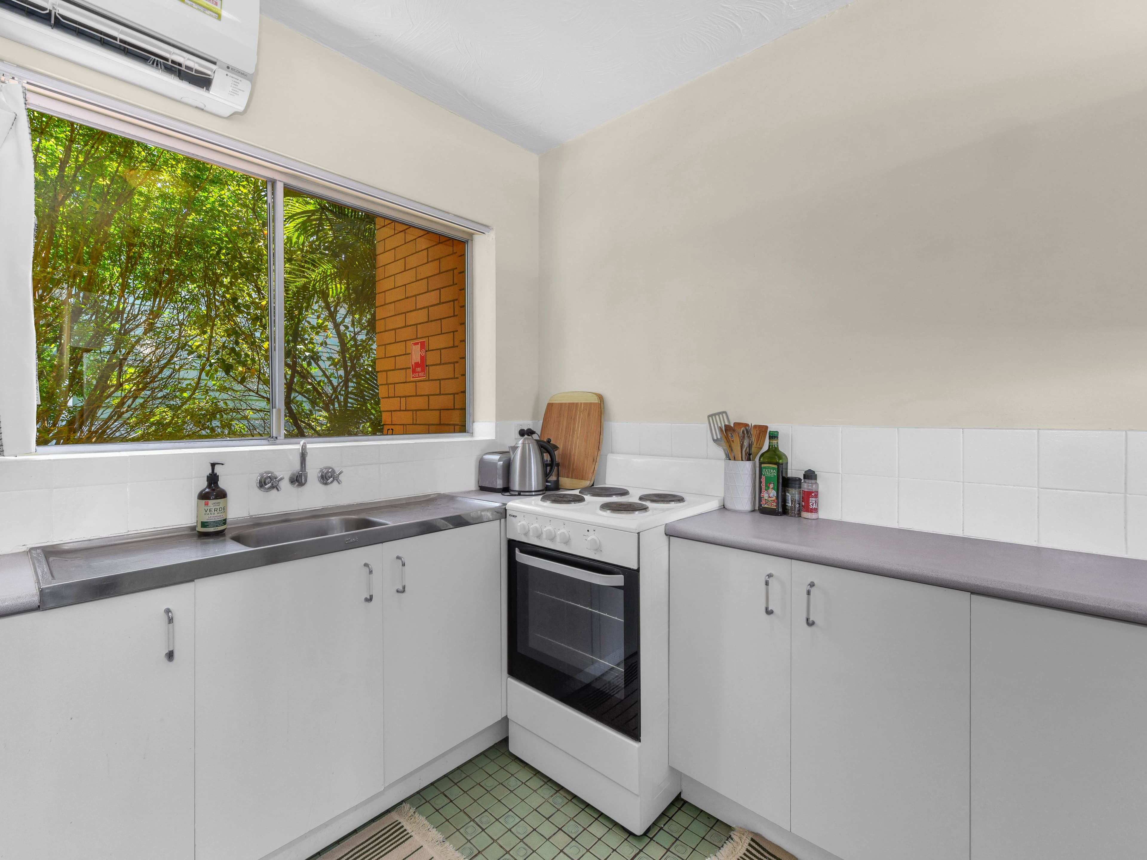 42 Wambool Street, Bulimba QLD 4171, Bulimba - Thumbnail 6