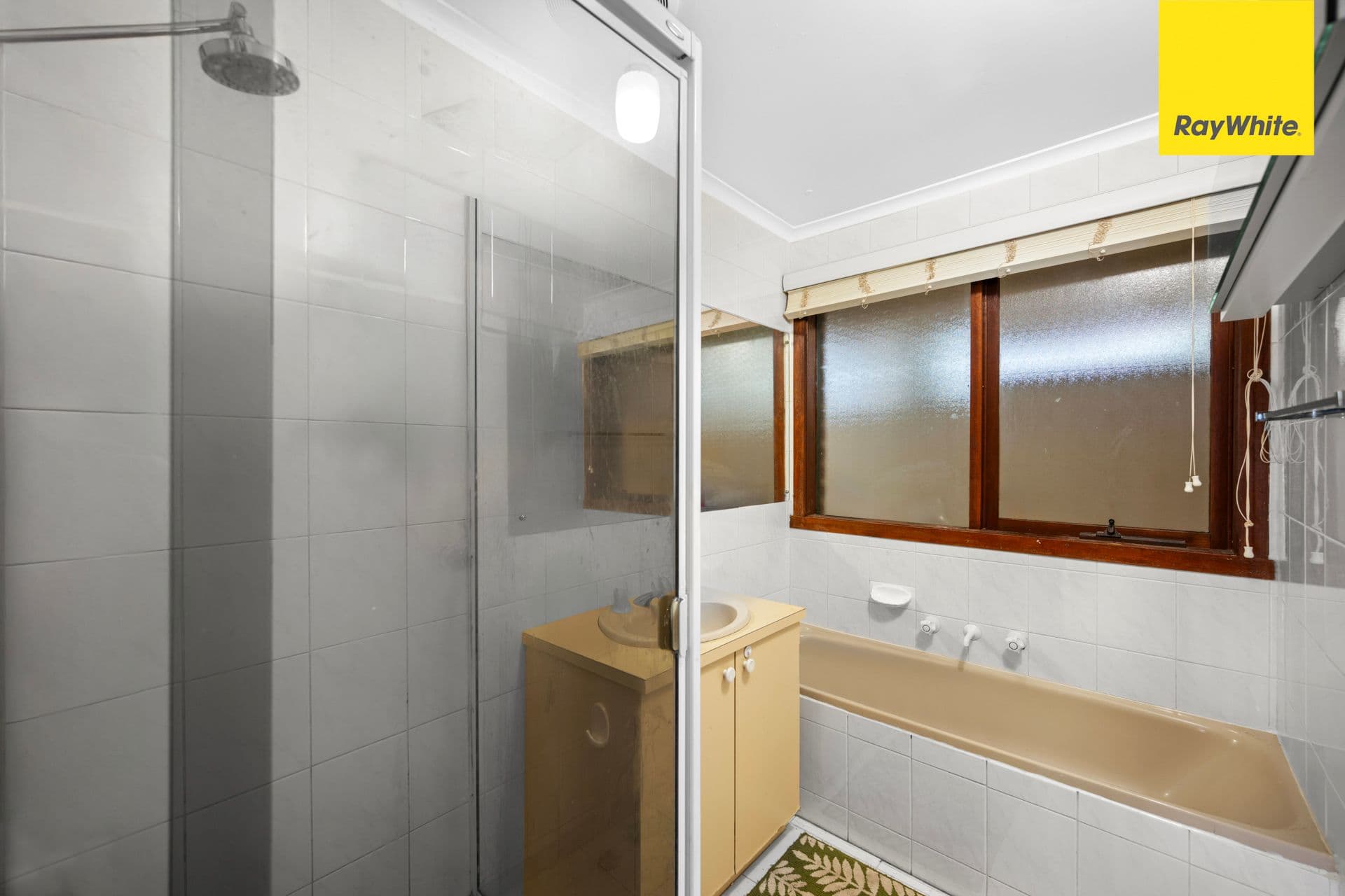 34 Hume Avenue, Melton South VIC 3338, Melton South - Thumbnail 7