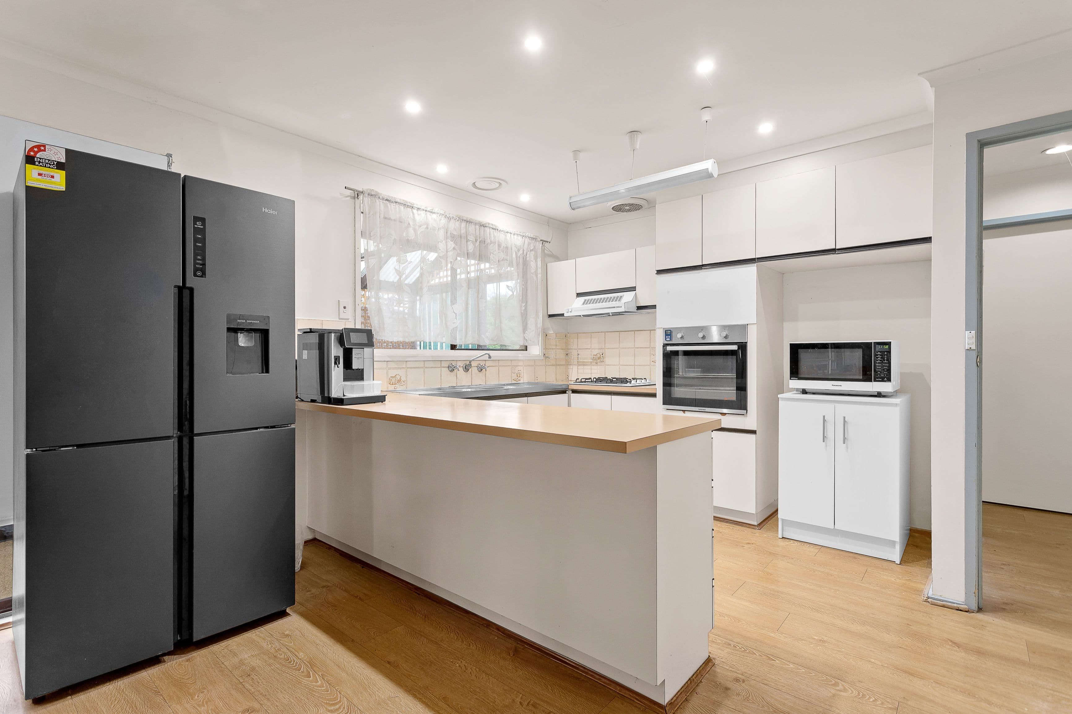 34 Mcclelland Drive, Mill Park VIC 3082, Mill Park - Thumbnail 5