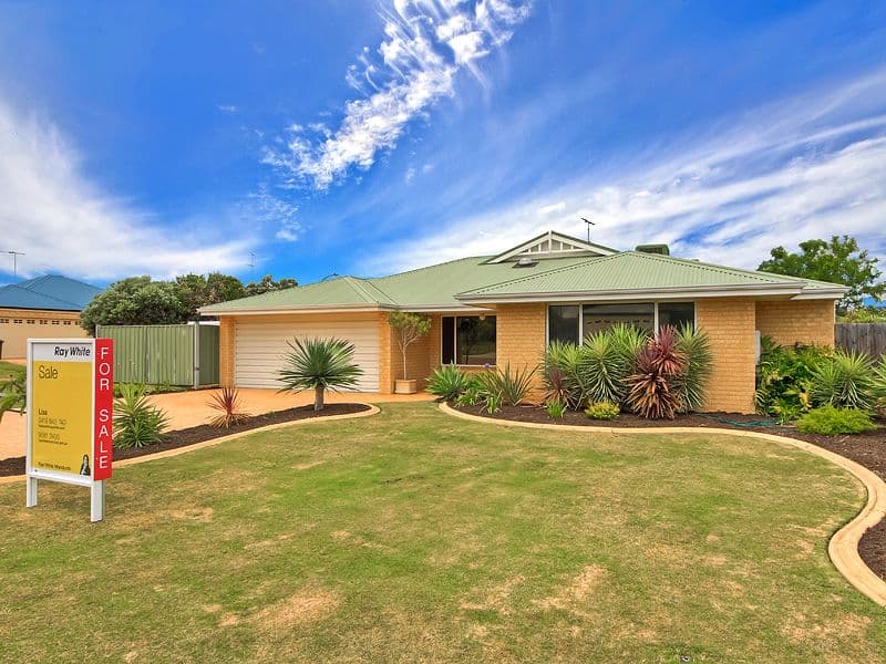 11 Malibu Point, HALLS HEAD WA 6210, Halls Head - Image 1