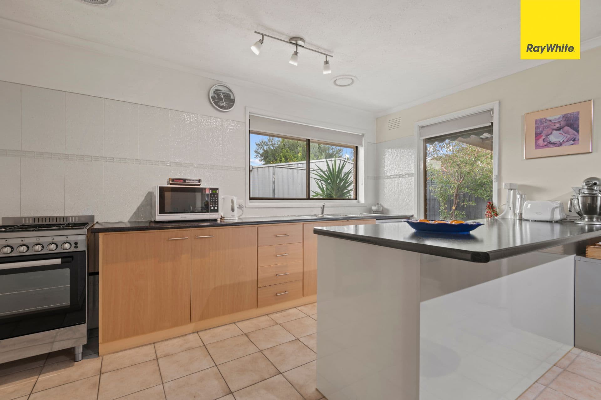 39 Burleigh Road, Melton VIC 3337, Melton - Thumbnail 2
