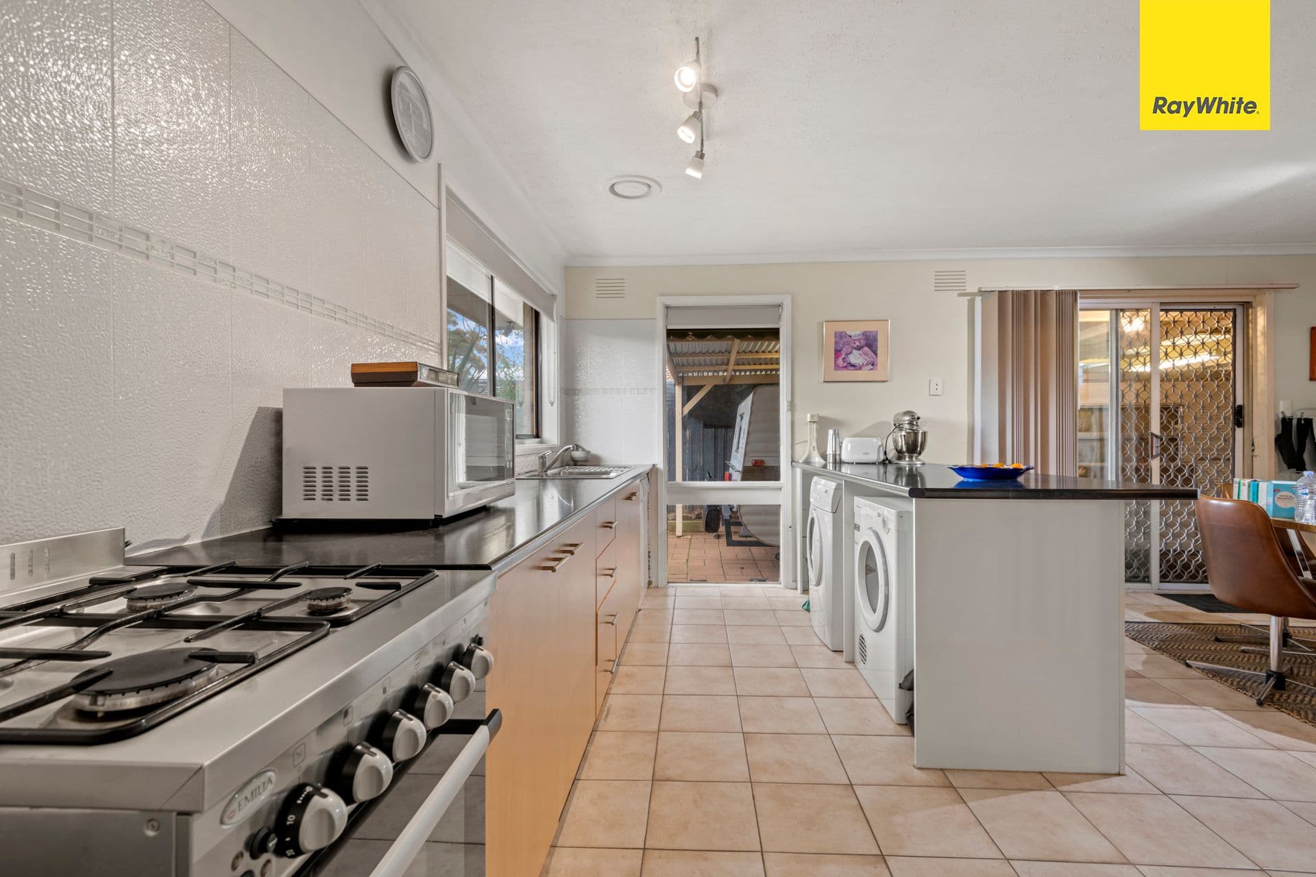 39 Burleigh Road, Melton VIC 3337, Melton - Thumbnail 3