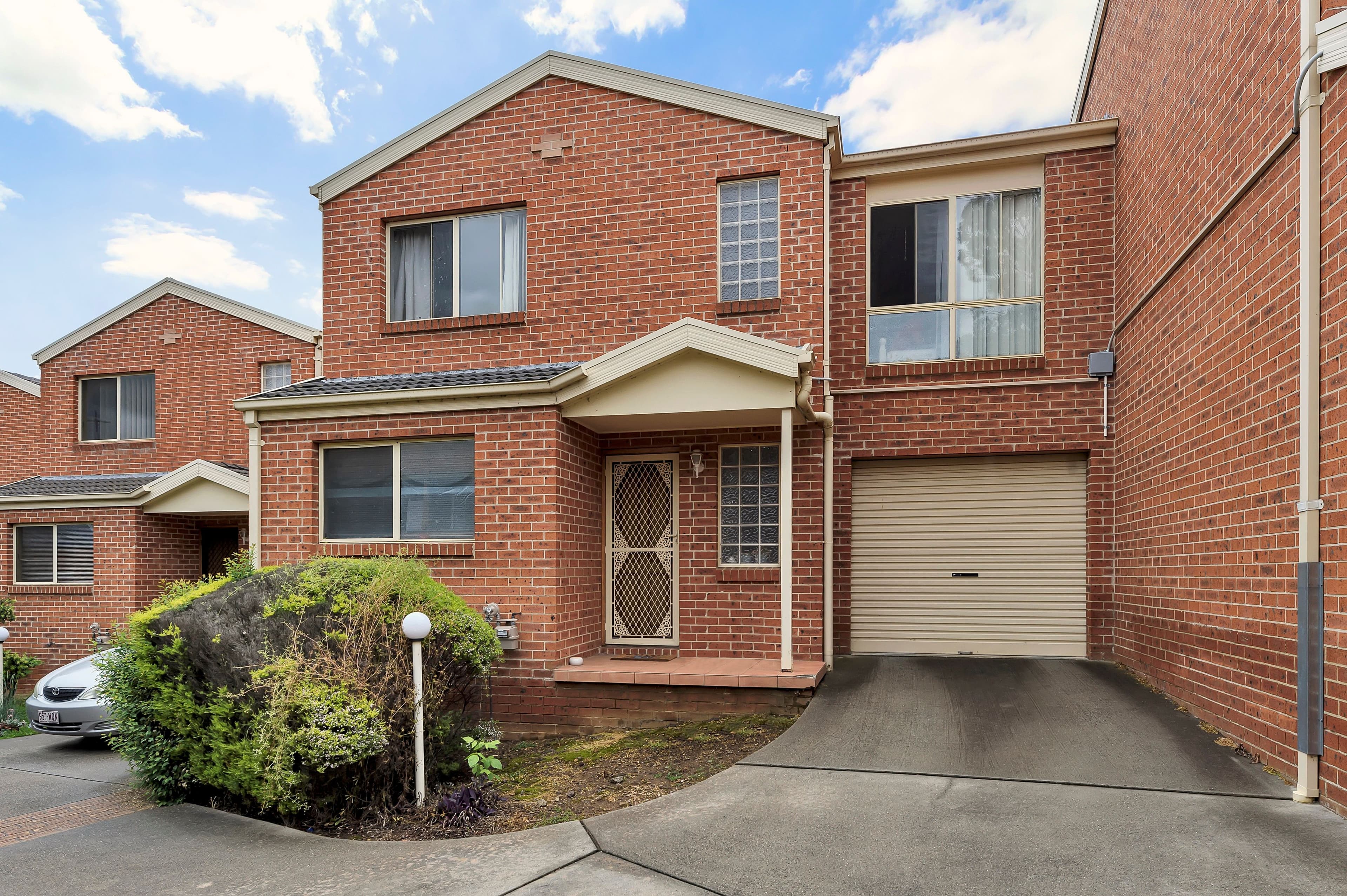 5/6 Mowatt Street, Queanbeyan NSW 2620, Queanbeyan - Image 1