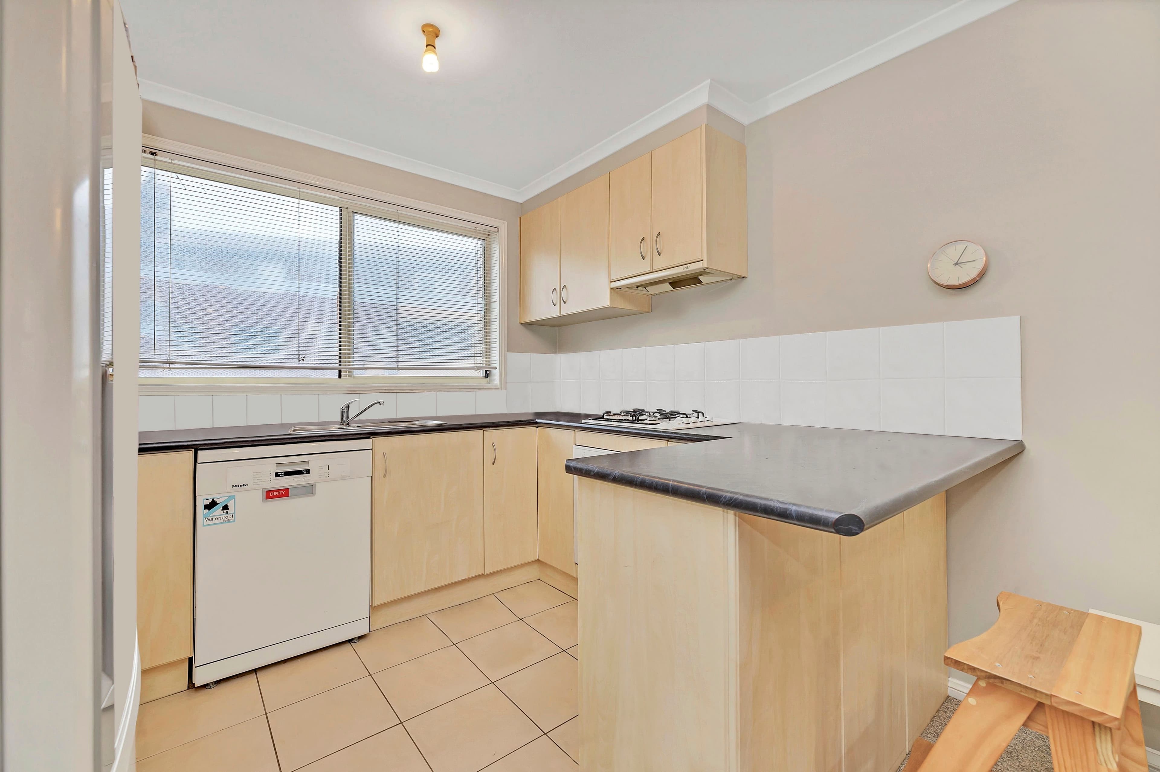 5/6 Mowatt Street, Queanbeyan NSW 2620, Queanbeyan - Thumbnail 5