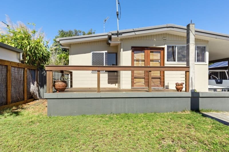 15 Mungera Street, Biggera Waters QLD 4216, Biggera Waters - Thumbnail 3