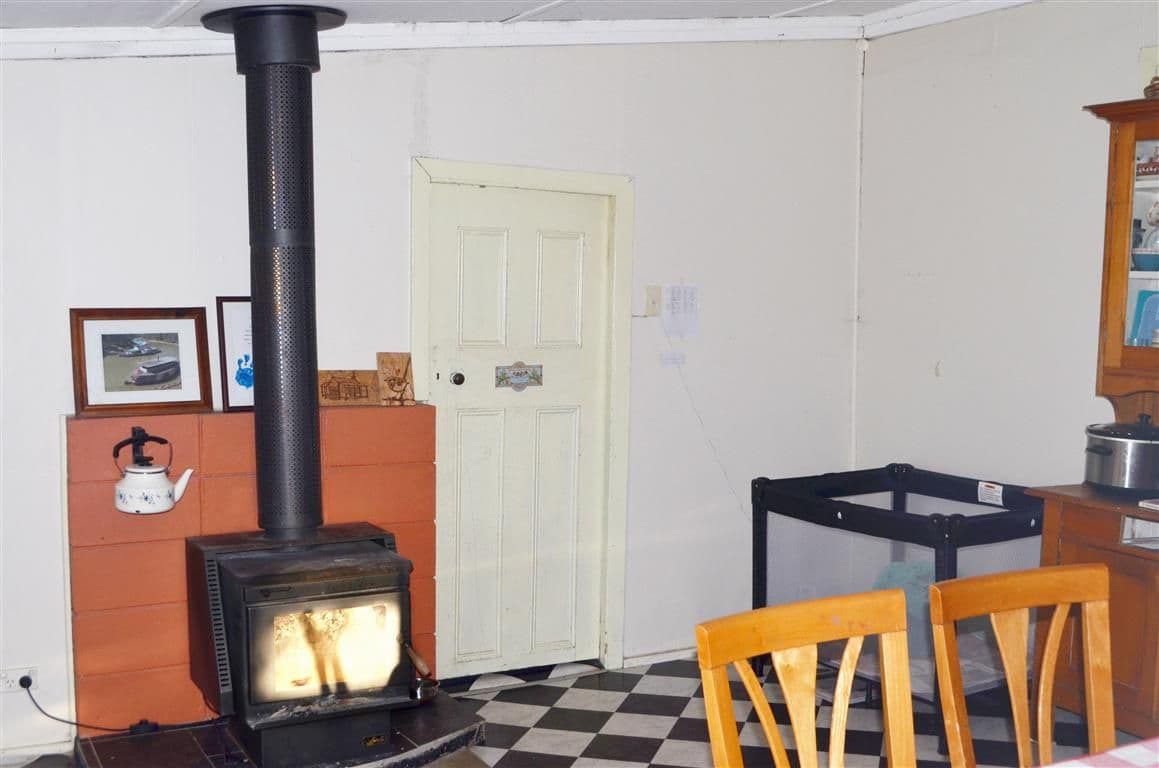 4 Grahamstown Road, Adelong - Thumbnail 3