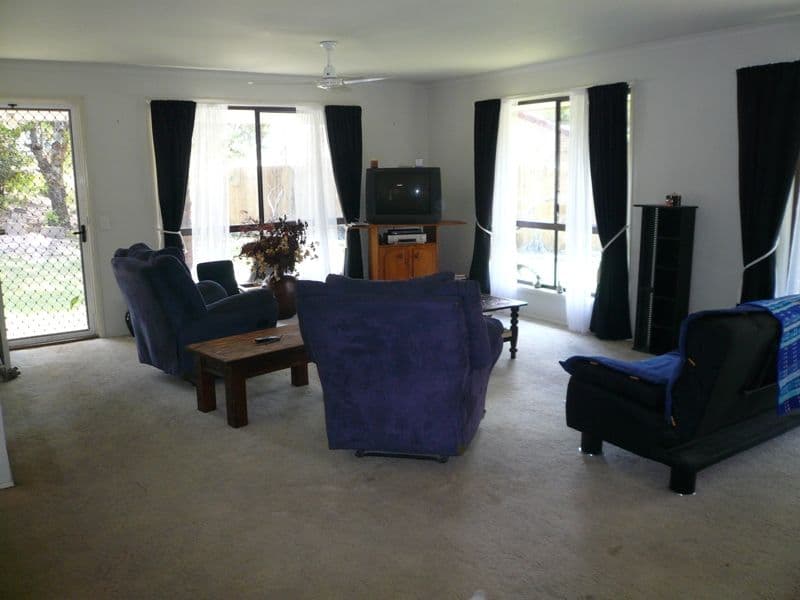 10 Script Court, OXENFORD QLD 4210, Oxenford - Thumbnail 3
