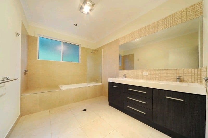 5 Armada Crescent, JUBILEE POCKET QLD 4802, Jubilee Pocket - Thumbnail 3