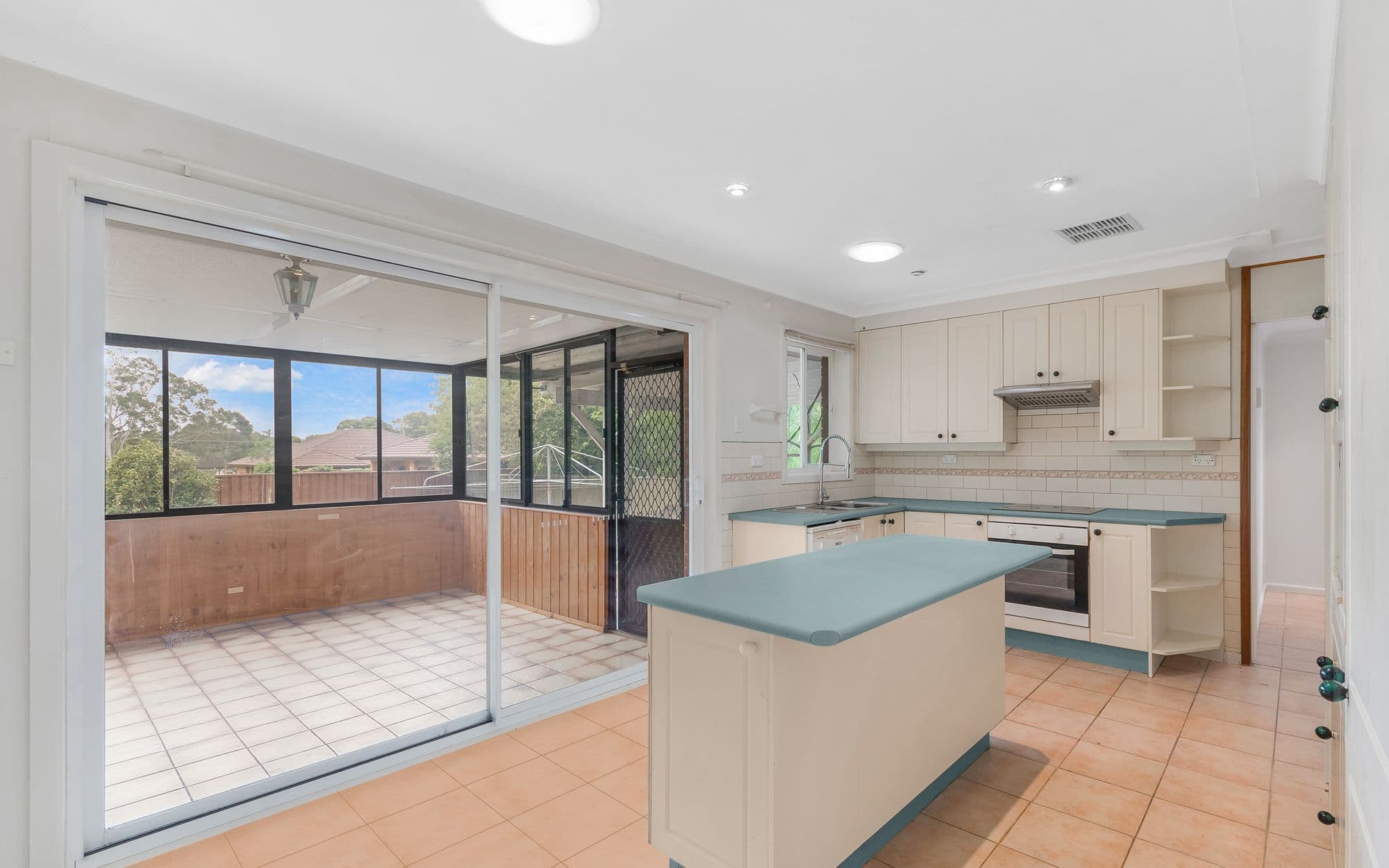 23 Treelands Avenue, Ingleburn NSW 2565, Ingleburn - Thumbnail 2
