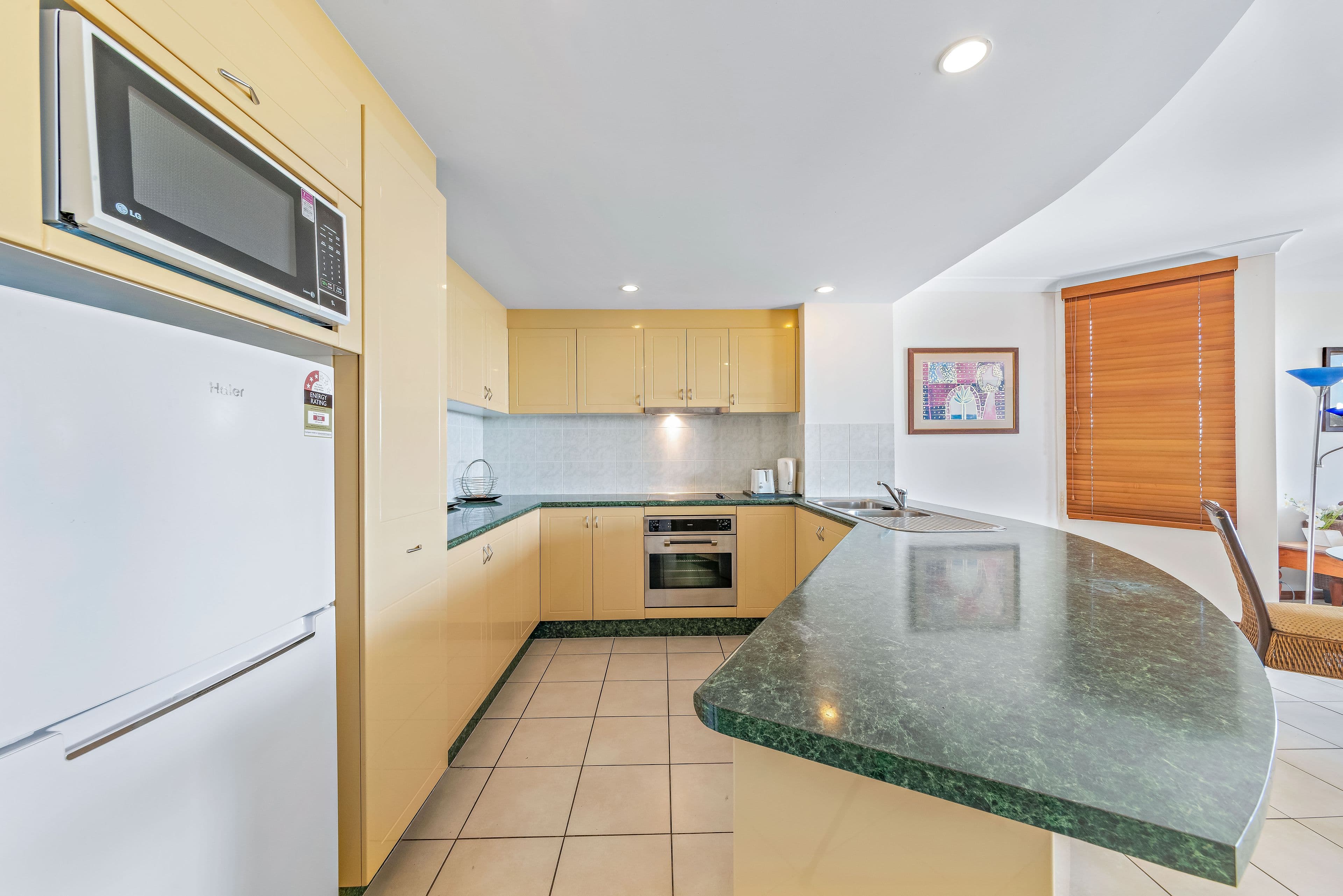 04 Golden Orchid Drive, Airlie Beach QLD 4802, Airlie Beach - Thumbnail 4