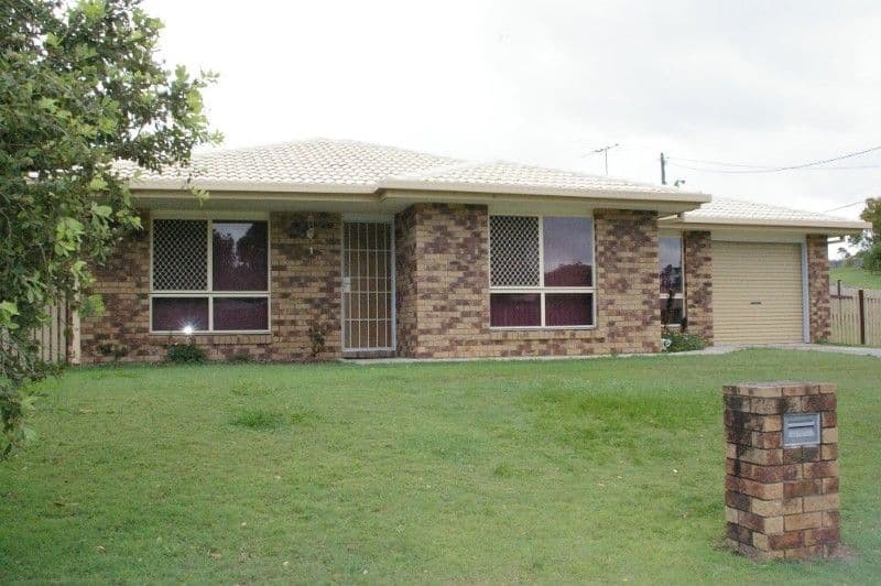 1 St Martin Court, DECEPTION BAY QLD 4508, Deception Bay - Thumbnail 2