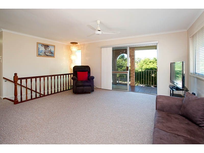 16 Fulton Street, WISHART QLD 4122, Wishart - Thumbnail 2