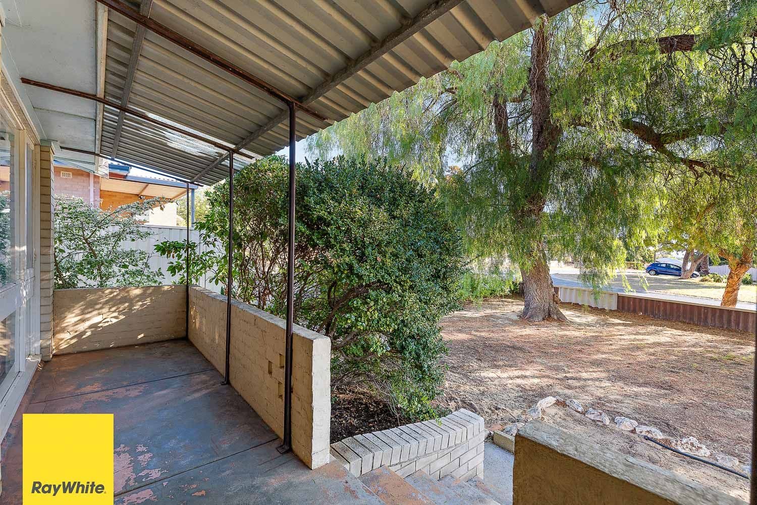 6 Harford Way, Girrawheen WA 6064, Girrawheen - Thumbnail 4