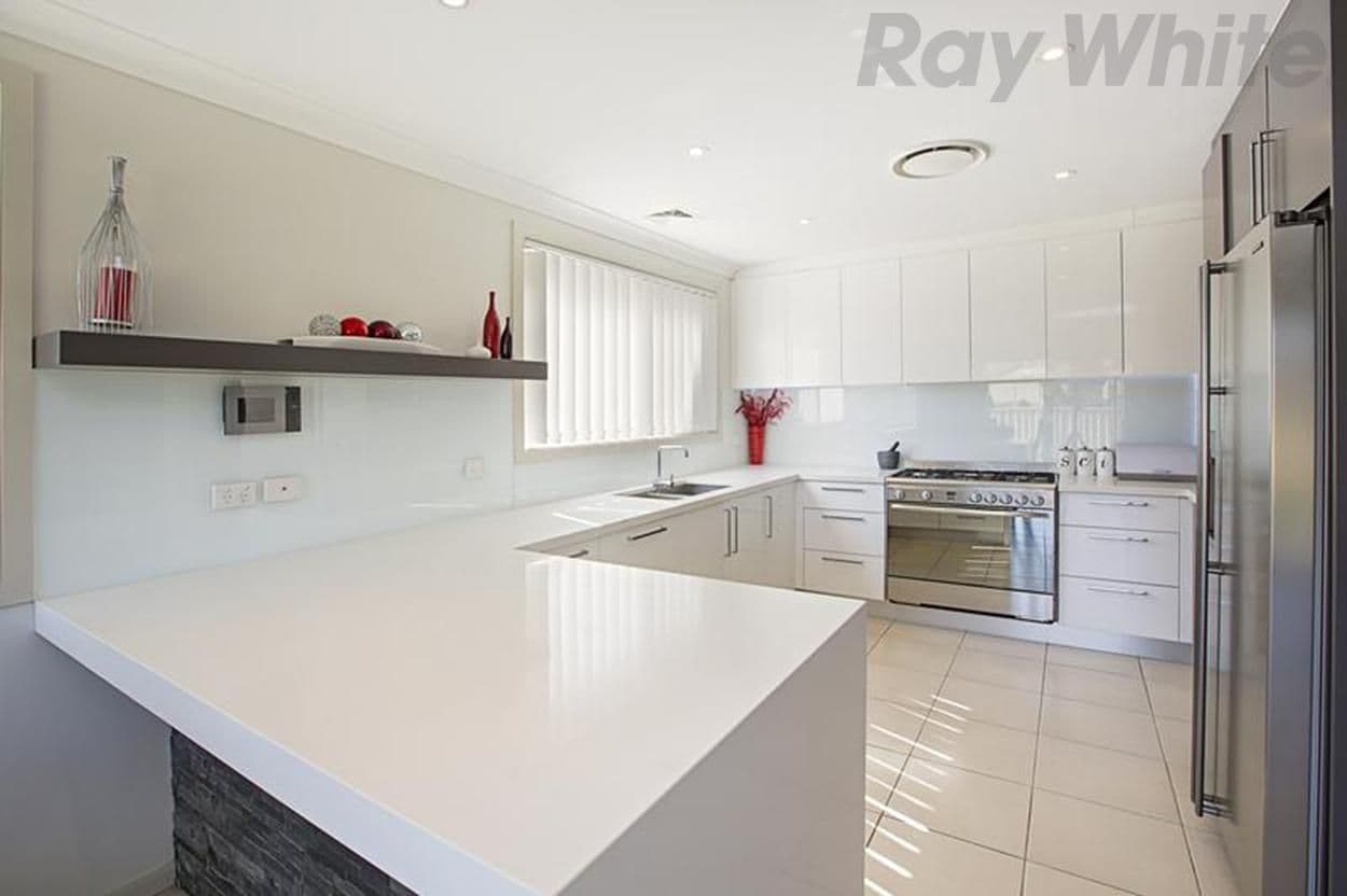 6 Bellerive Close, West Hoxton NSW 2171, West Hoxton - Thumbnail 2