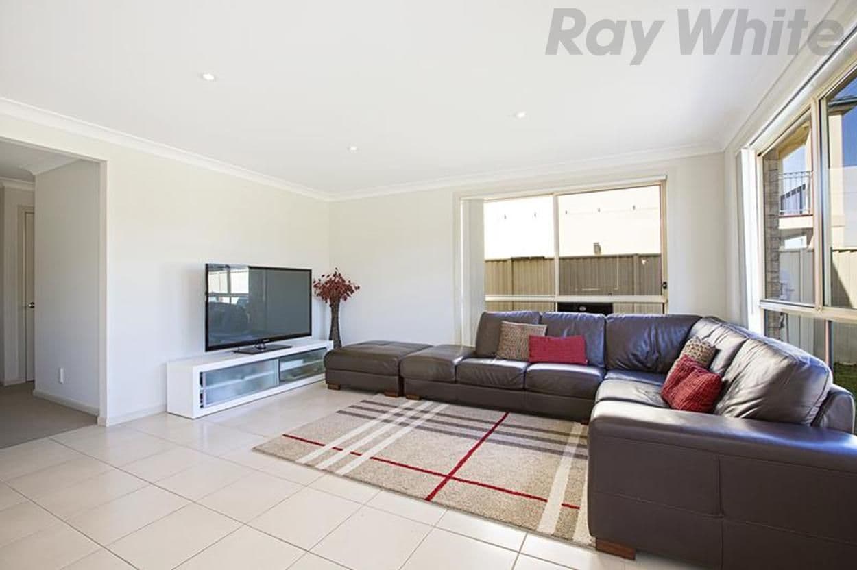 6 Bellerive Close, West Hoxton NSW 2171, West Hoxton - Thumbnail 4