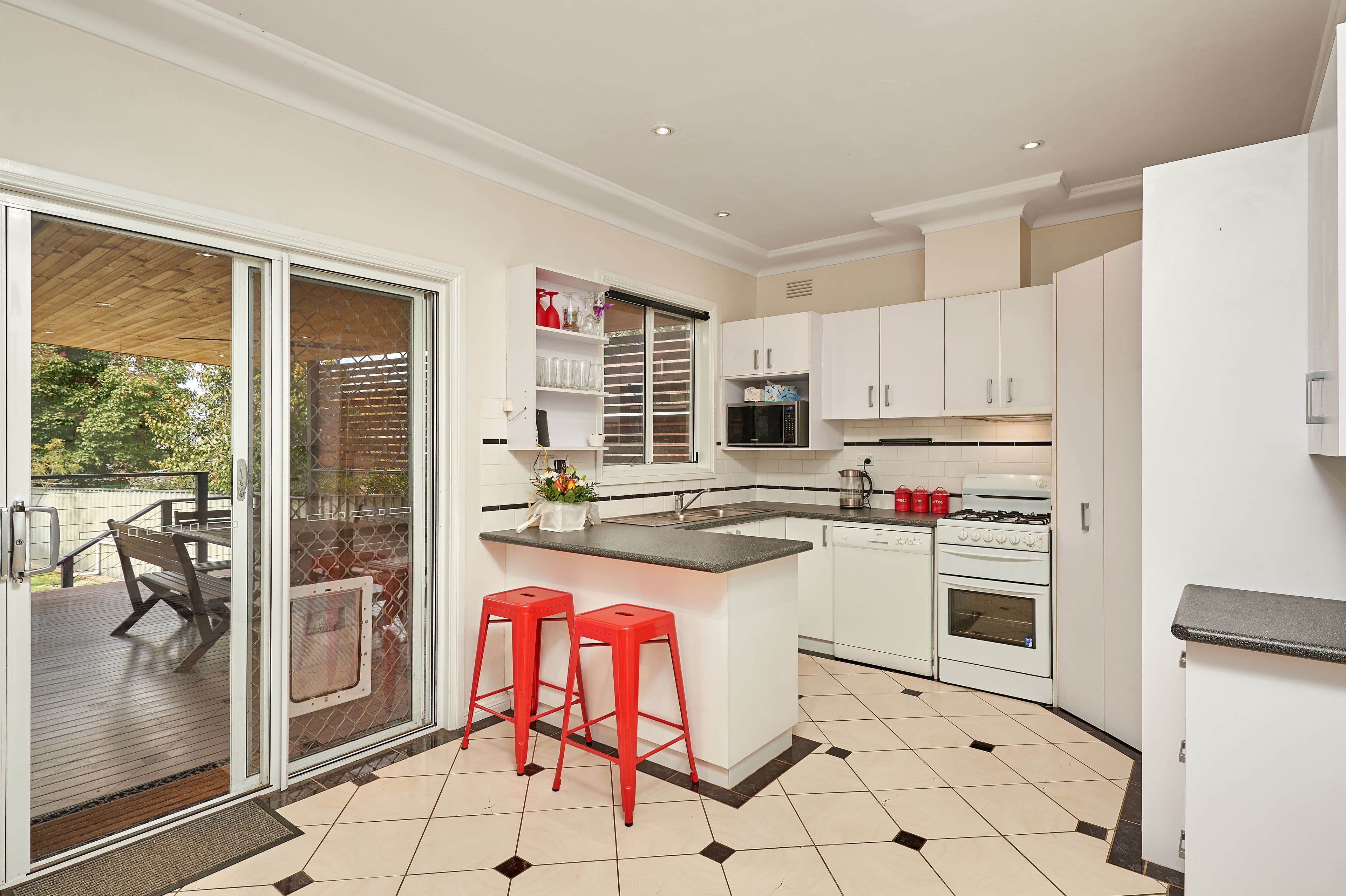 139 Grove Street, Kooringal - Thumbnail 4