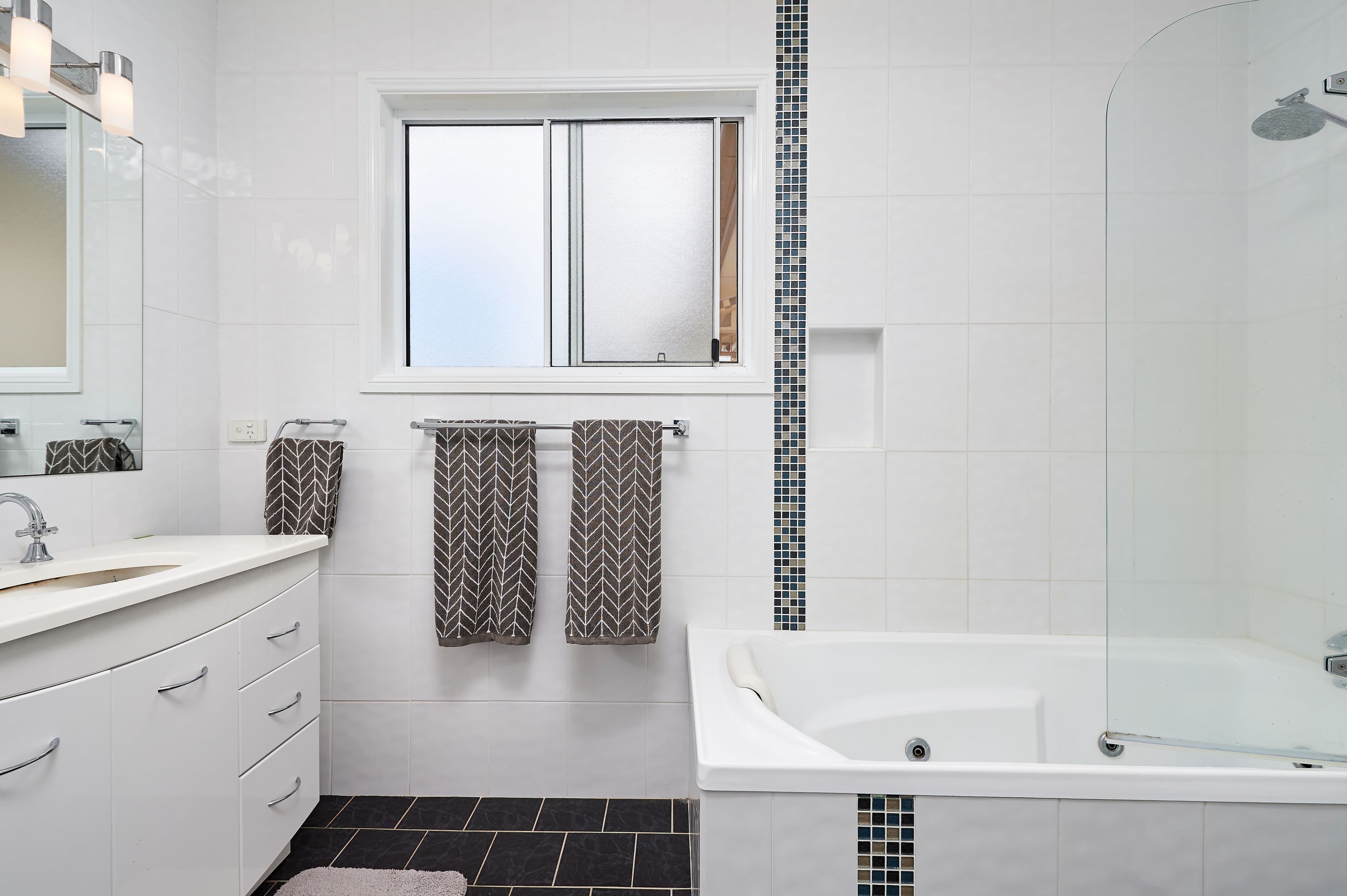 139 Grove Street, Kooringal - Thumbnail 5