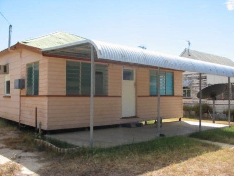 17 Mowbray, HUGHENDEN QLD 4821, Hughenden - Image 1