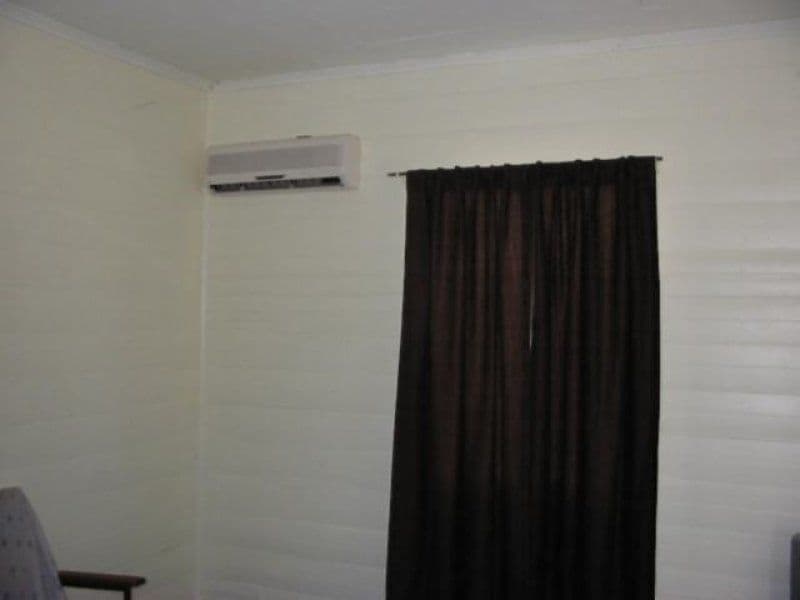 17 Mowbray, HUGHENDEN QLD 4821, Hughenden - Thumbnail 3