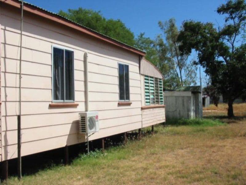 17 Mowbray, HUGHENDEN QLD 4821, Hughenden - Thumbnail 8