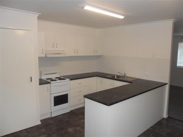 2 Wilga Court, NEWTOWN QLD 4350, Newtown - Thumbnail 2