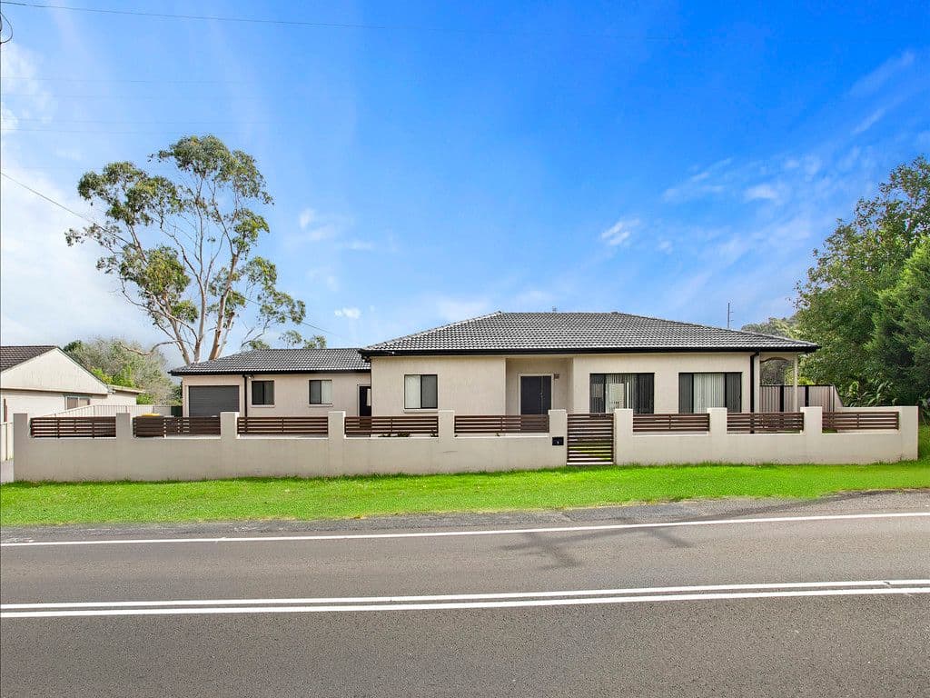 1 Lawrence Hargrave Drive, Helensburgh - Image 1